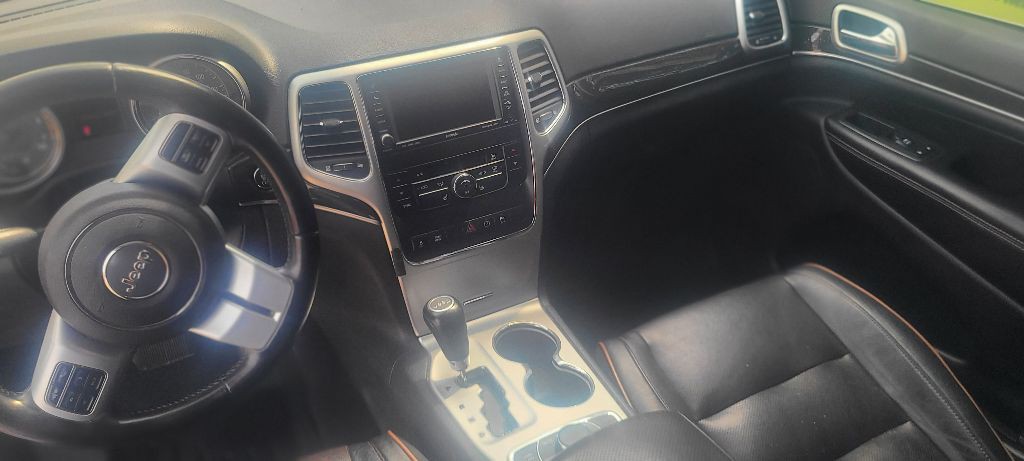 2011 Jeep Grand Cherokee Image 5