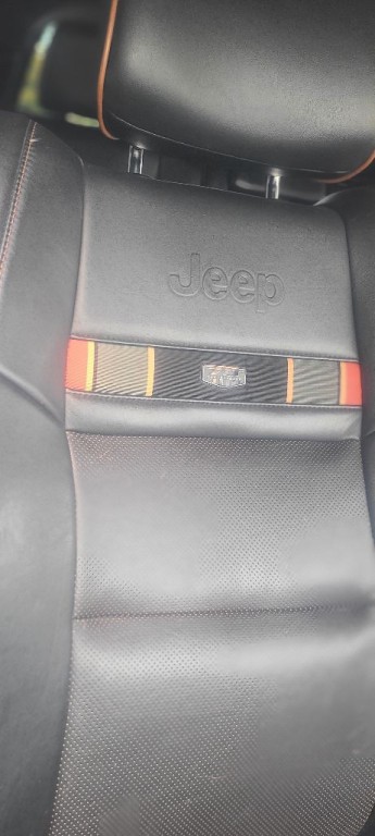 2011 Jeep Grand Cherokee Image 11