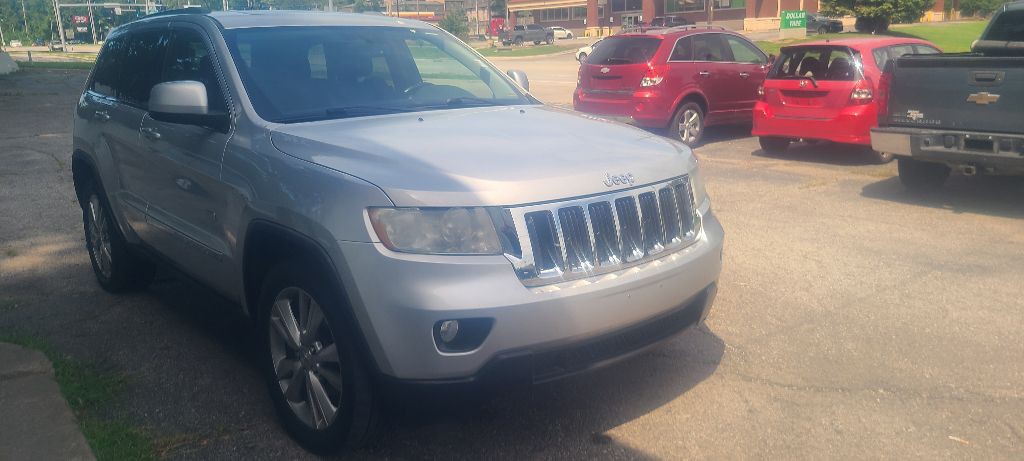 2011 Jeep Grand Cherokee Image 14