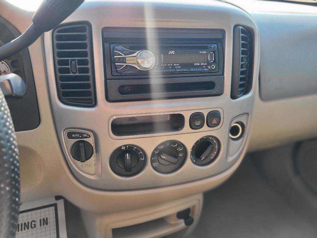 2003 Ford Escape Image 6