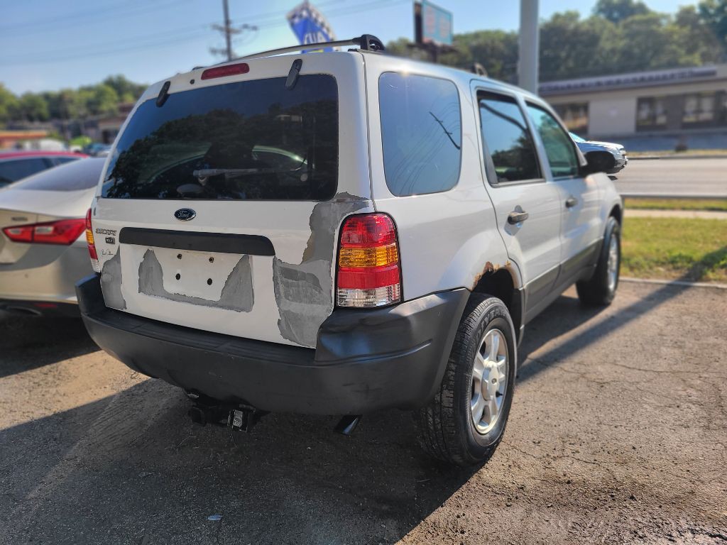 2003 Ford Escape Image 10