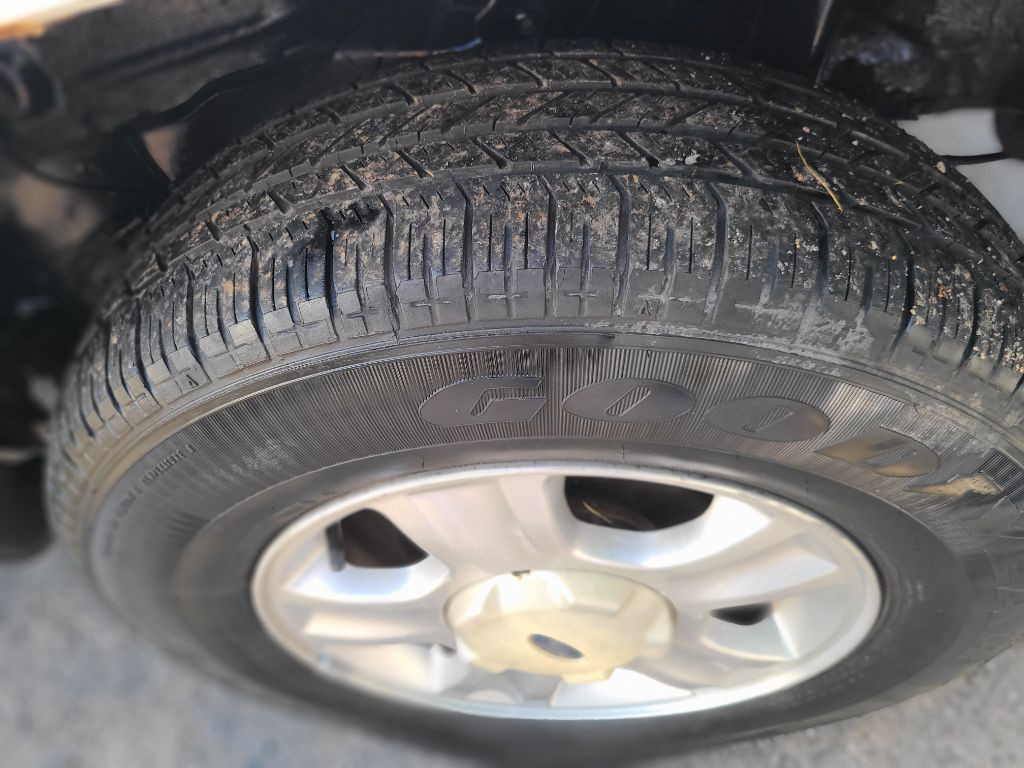 2003 Ford Escape Image 12