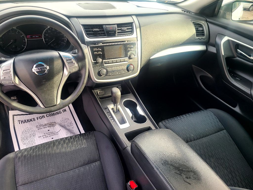 2017 Nissan Altima Image 7
