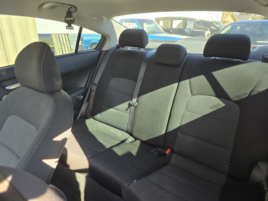 2018 Kia Forte Image 3