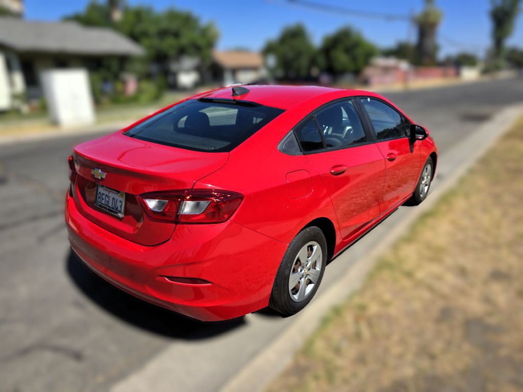 2018 Chevrolet Cruze Image 7