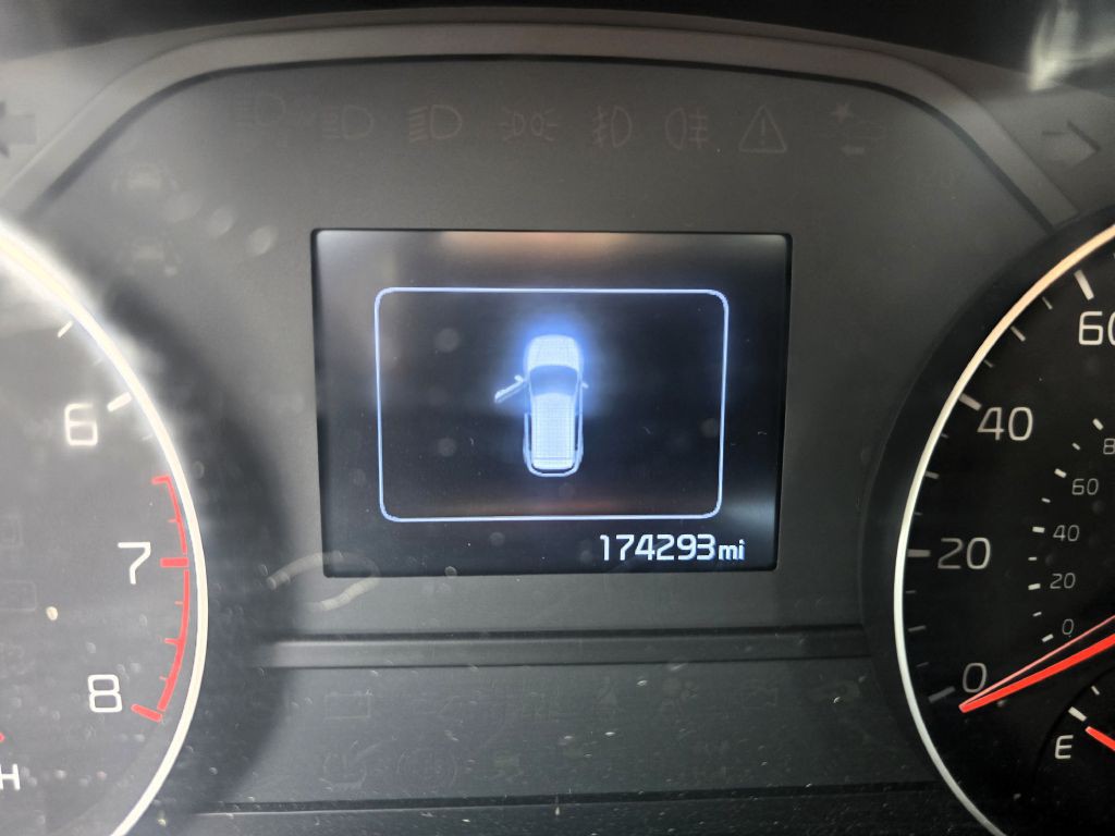 2017 Kia Sportage Image 2