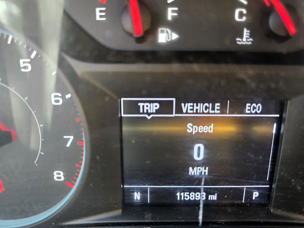 2018 Chevrolet Malibu Image 2