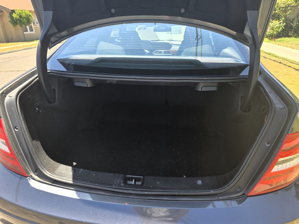 2015 Mercedes-Benz C-Class Image 5