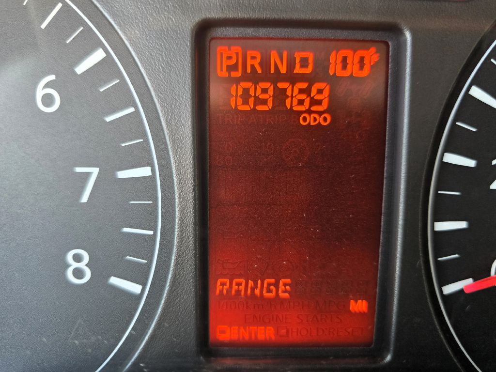 2015 Nissan NV Image 2