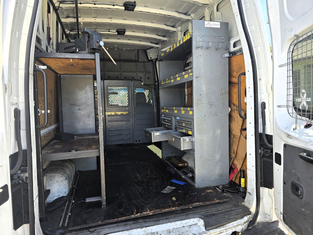 2015 Nissan NV Image 7