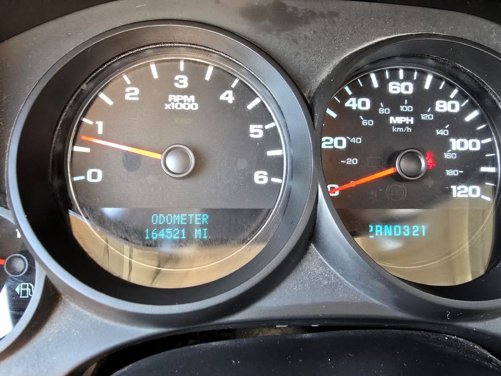 2011 Chevrolet Silverado 1500 Image 2