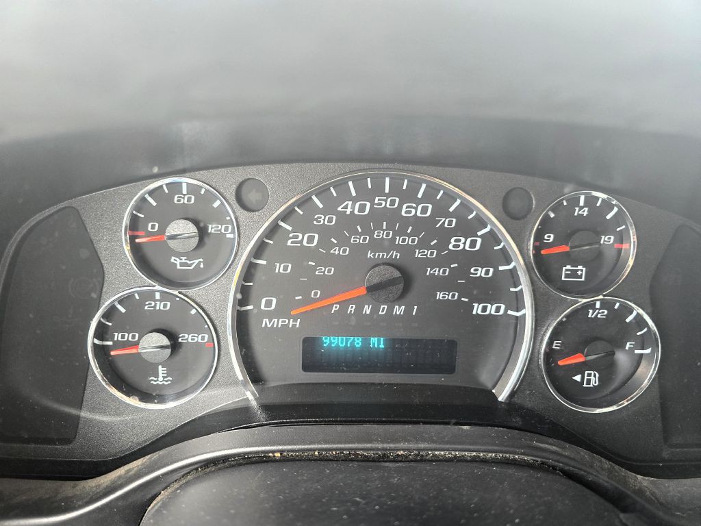 2021 Chevrolet Express Image 7