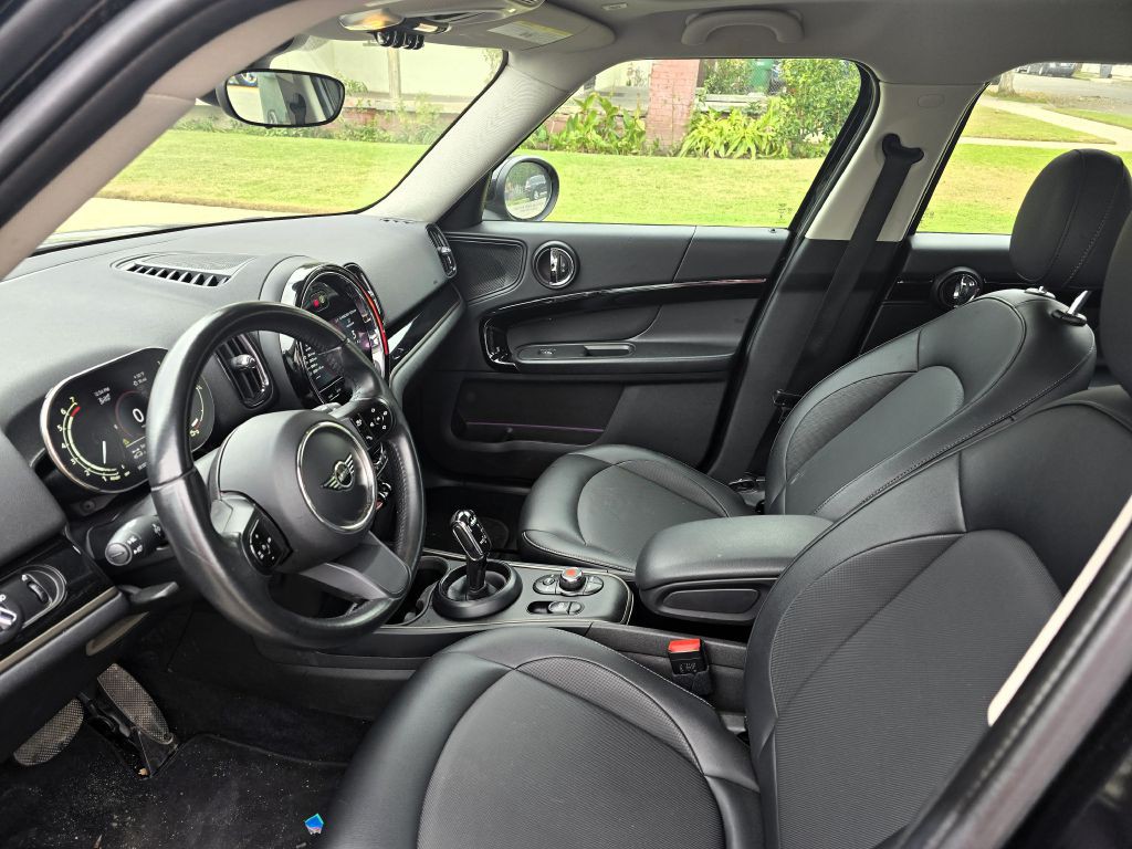 2022 MINI Cooper Image 4