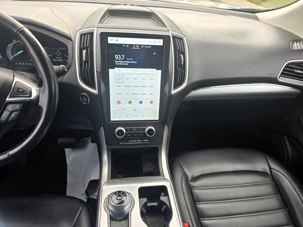 2022 Ford Edge Image 3