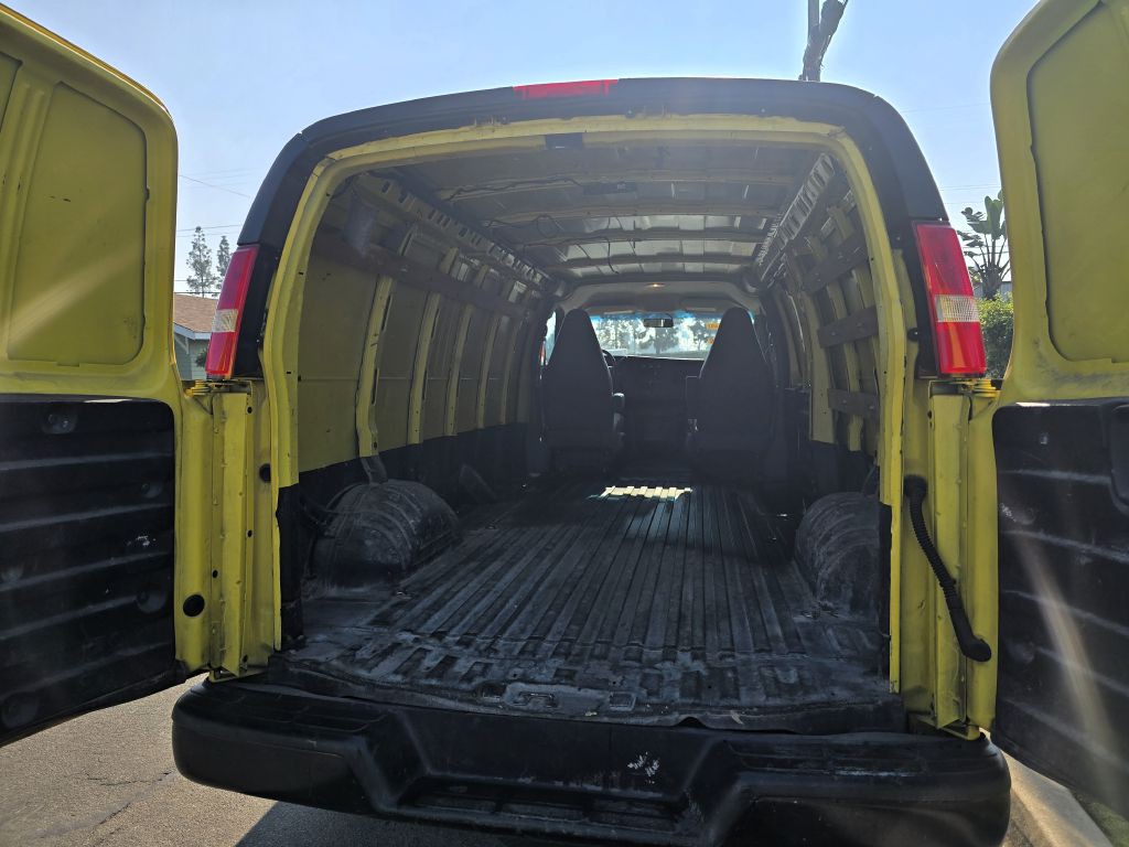 2019 Chevrolet Express Image 7