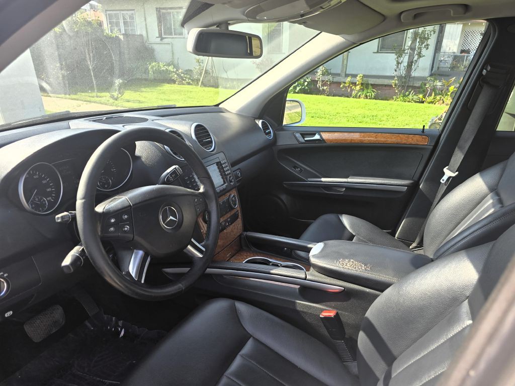 2008 Mercedes-Benz M-Class Image 3