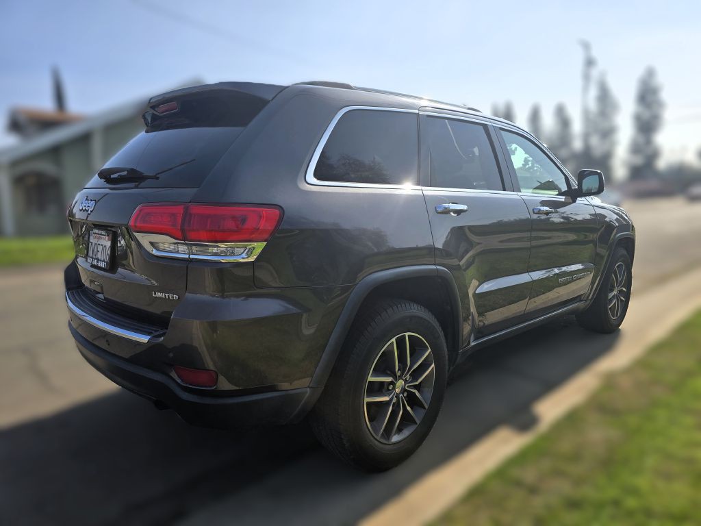 2017 Jeep Grand Cherokee Image 8