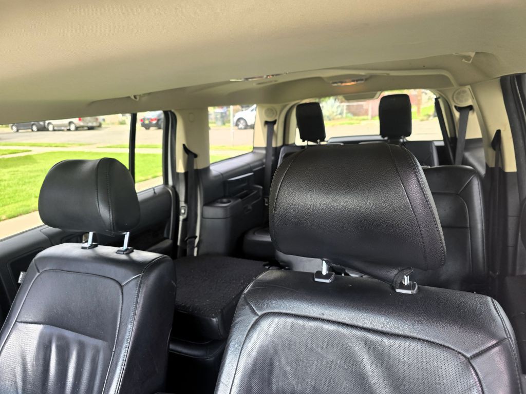 2017 Ford Flex Image 4