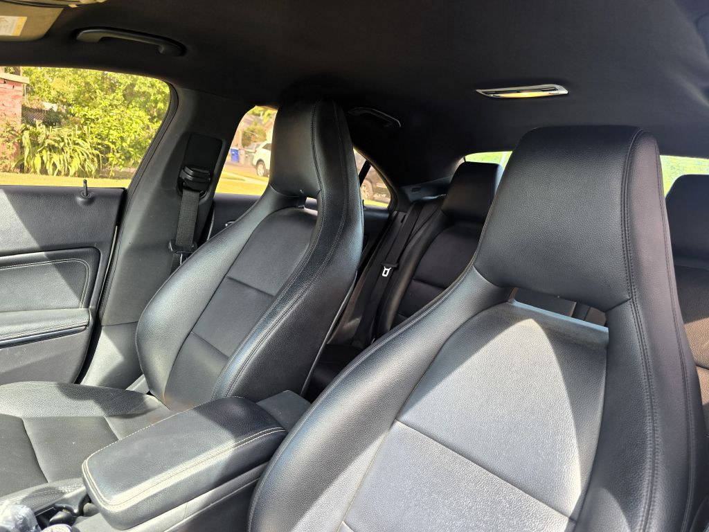 2014 Mercedes-Benz CLA-Class Image 3