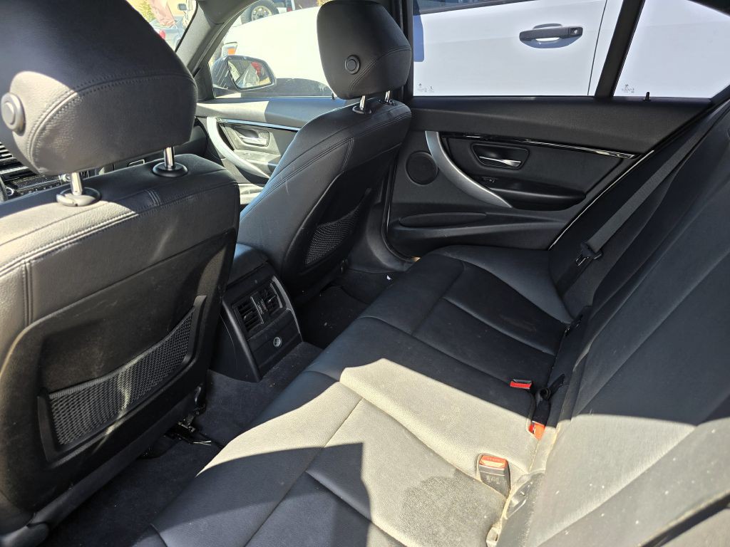 2016 BMW 3 Series Image 5