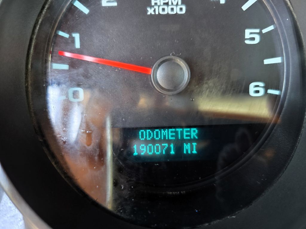 2008 Chevrolet Silverado 1500 Image 2