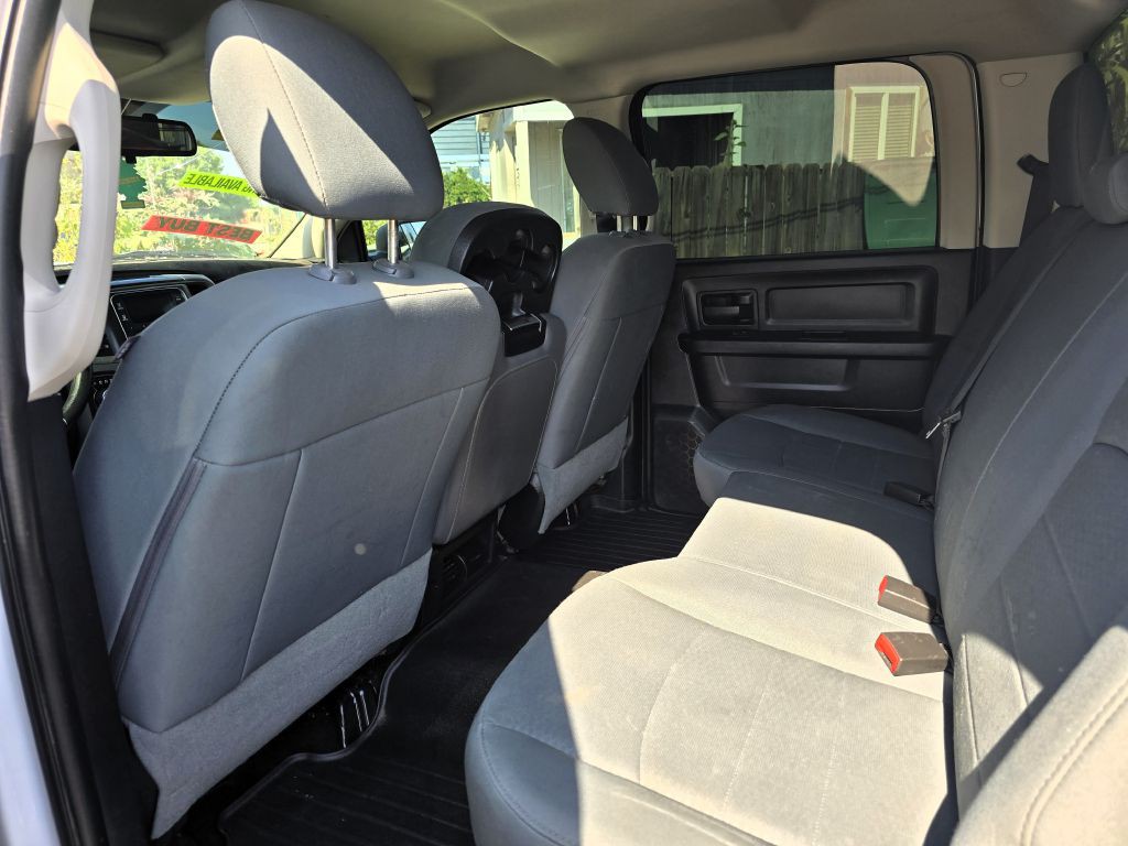 2016 RAM 1500 Image 5