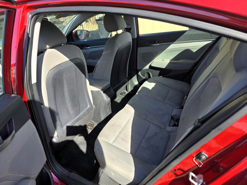 2018 Hyundai Elantra Image 5
