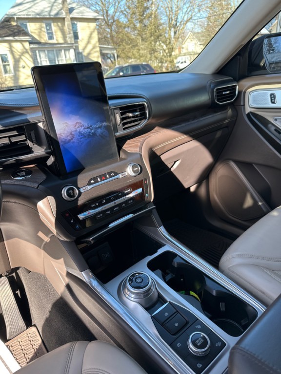 2020 Ford Explorer Image 6