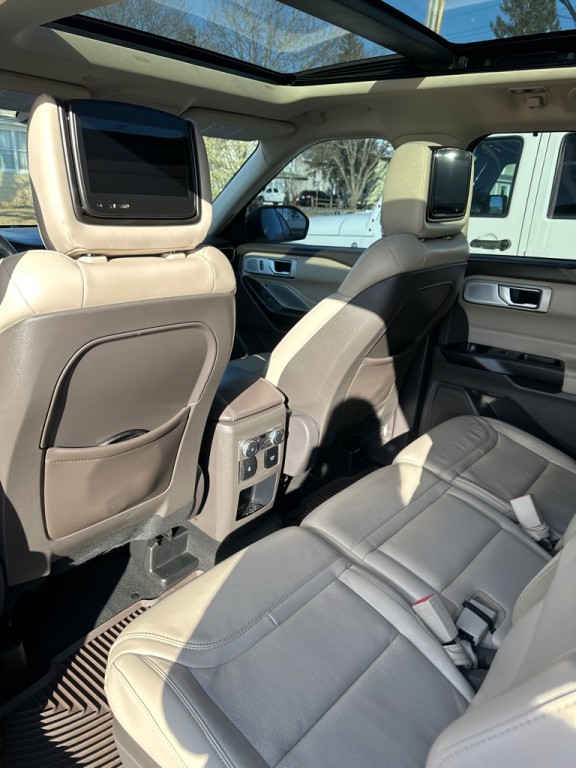 2020 Ford Explorer Image 11