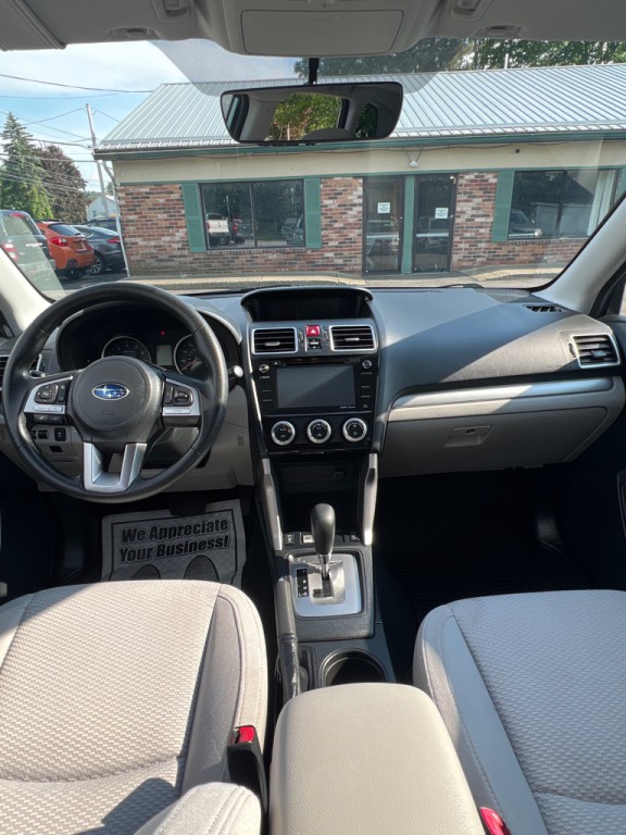 2018 Subaru Forester Image 13