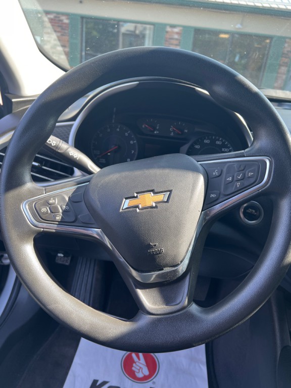 2018 Chevrolet Malibu Image 7