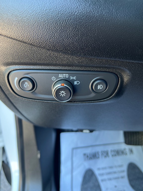 2021 Chevrolet Equinox Image 9