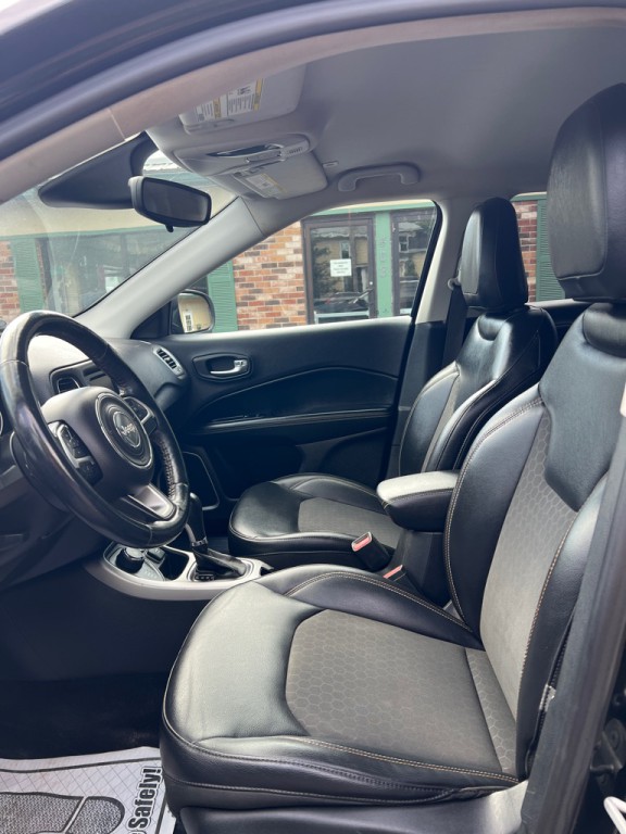 2018 Jeep Compass Image 3