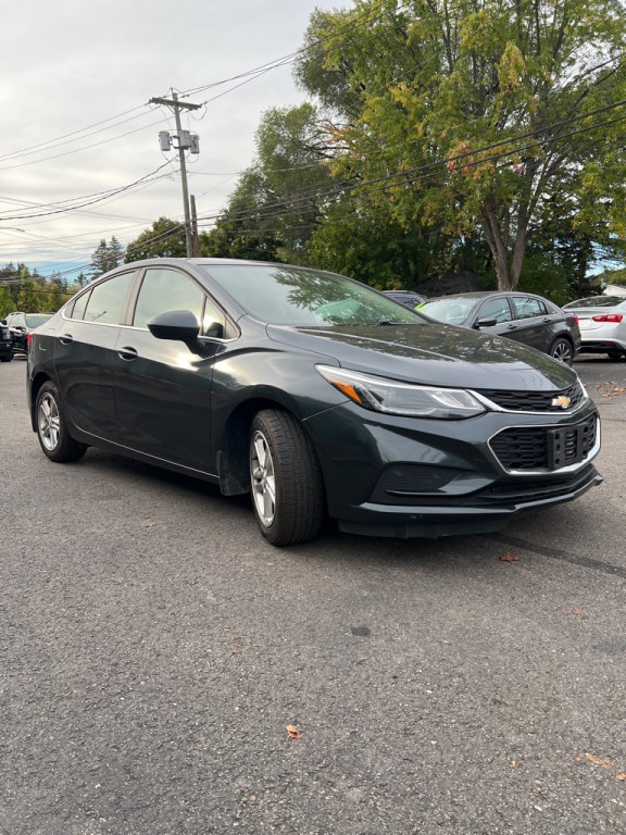 2017 Chevrolet Cruze Image 1