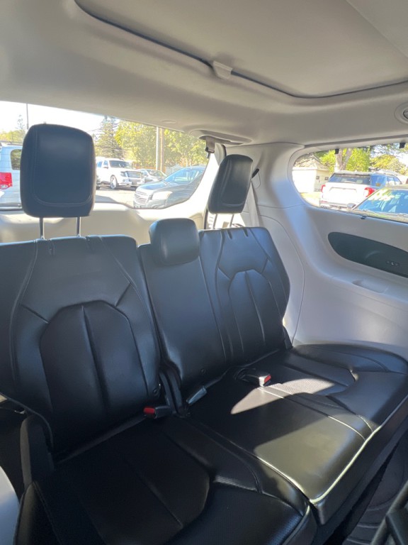 2019 Chrysler Pacifica Image 6