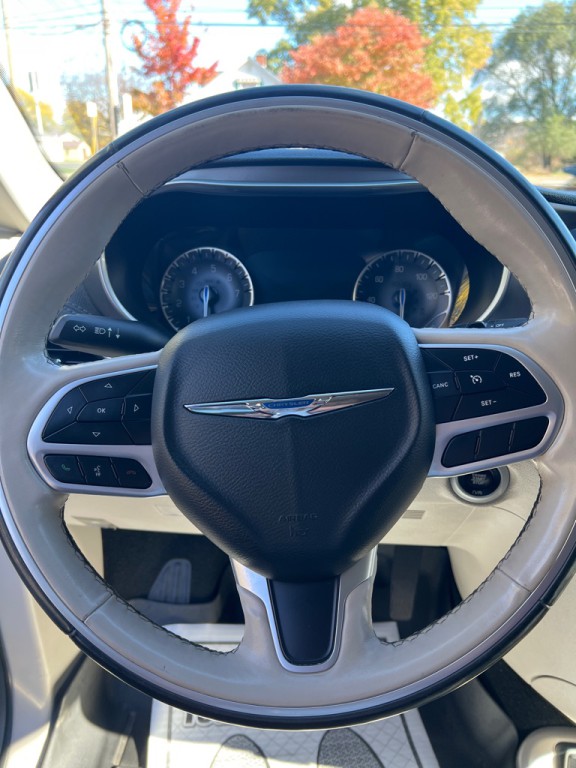 2019 Chrysler Pacifica Image 10