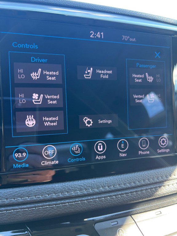 2019 Chrysler Pacifica Image 11