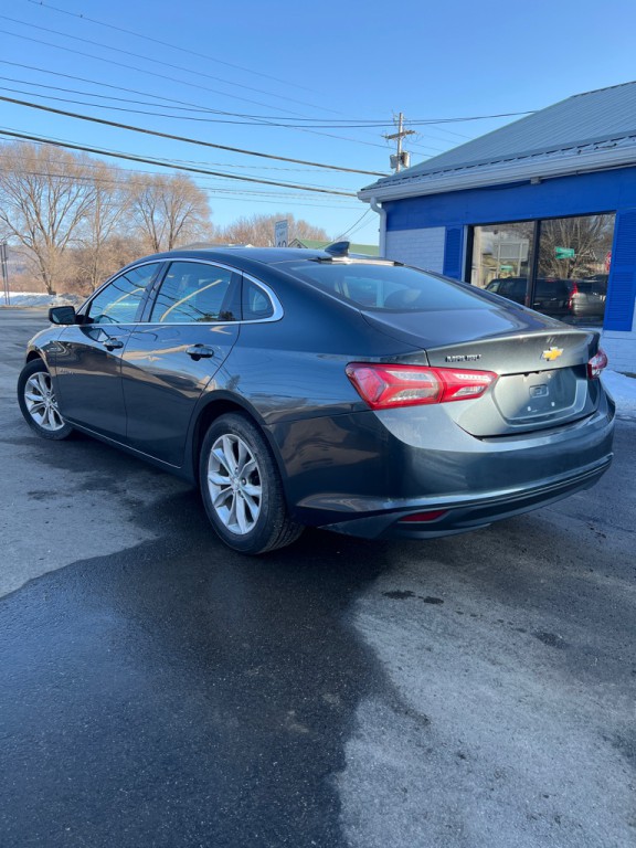 2019 Chevrolet Malibu Image 2