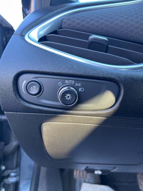 2019 Chevrolet Malibu Image 9