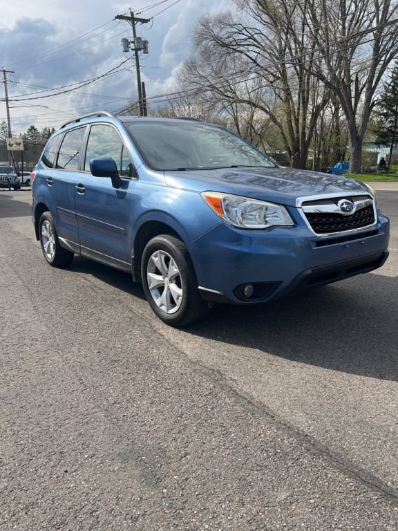 2016 Subaru Forester Image 1