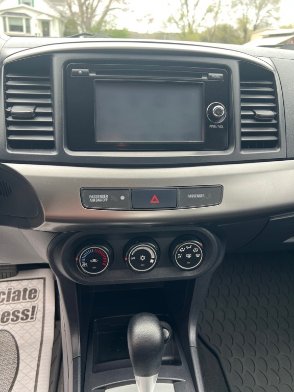 2015 Mitsubishi Lancer Image 7