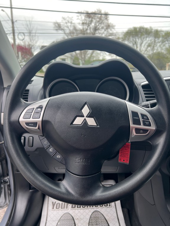 2015 Mitsubishi Lancer Image 10