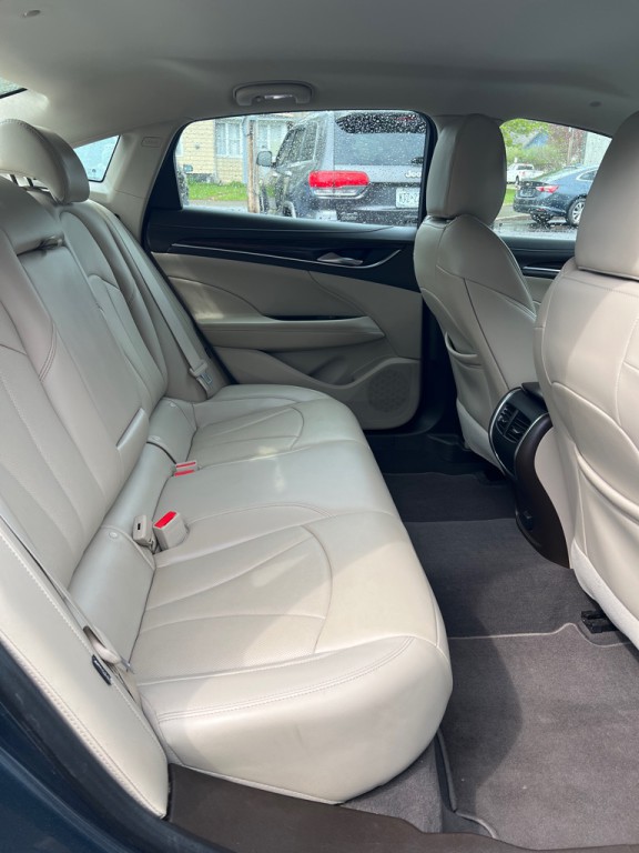 2019 Buick Lacrosse Image 5
