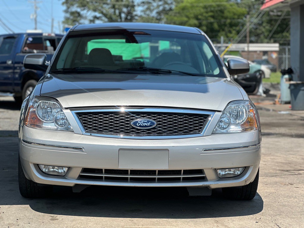 2006 Ford Five Hundred Image 2