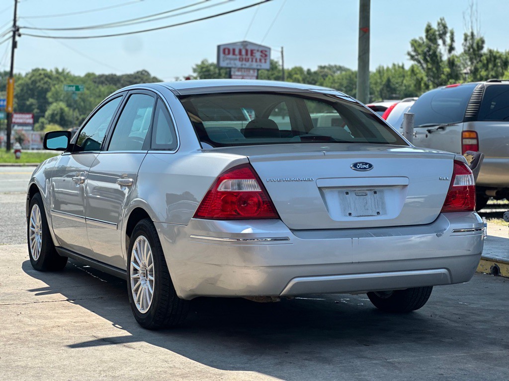 2006 Ford Five Hundred Image 8