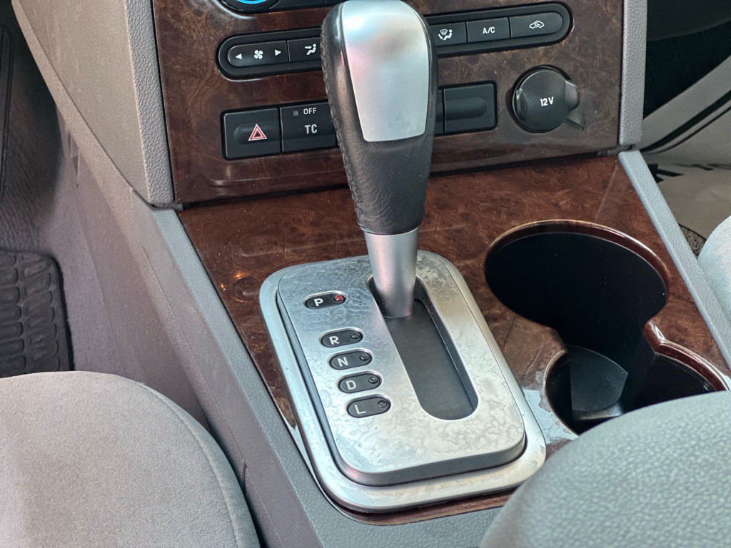 2006 Ford Five Hundred Image 10