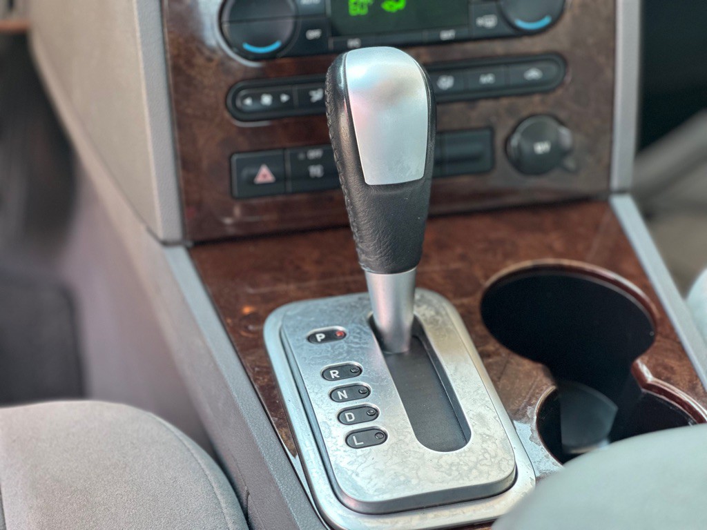 2006 Ford Five Hundred Image 13