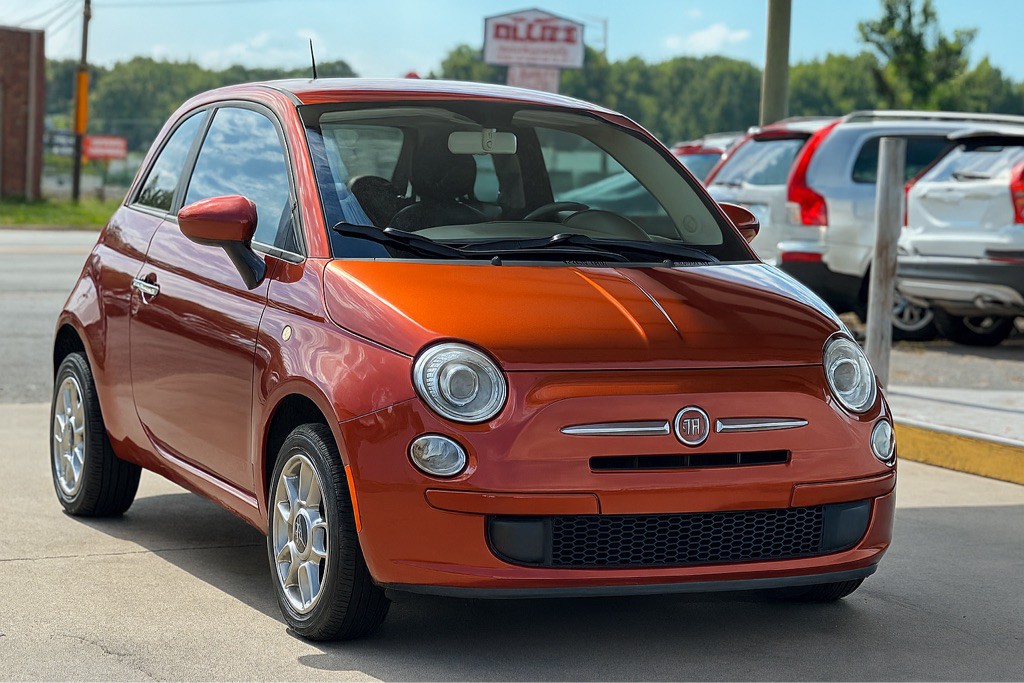 2013 FIAT 500 Image 1