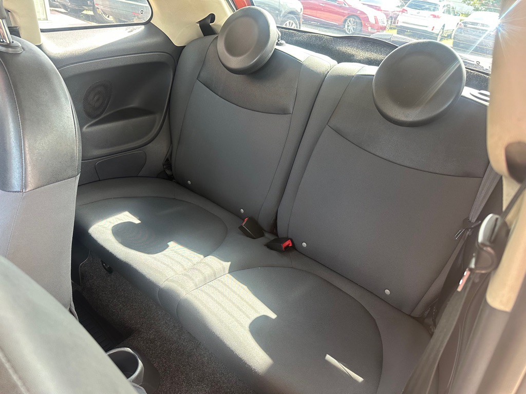 2013 FIAT 500 Image 15