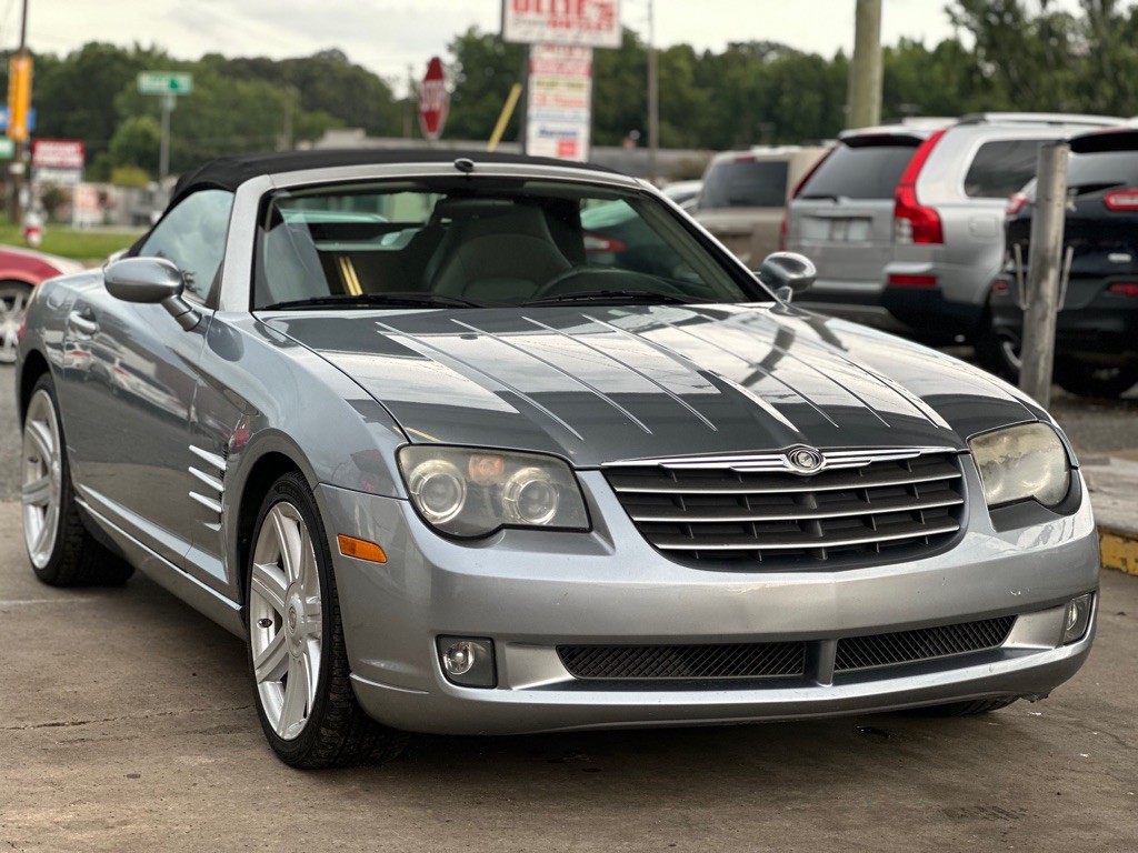 2005 Chrysler Crossfire Image 4
